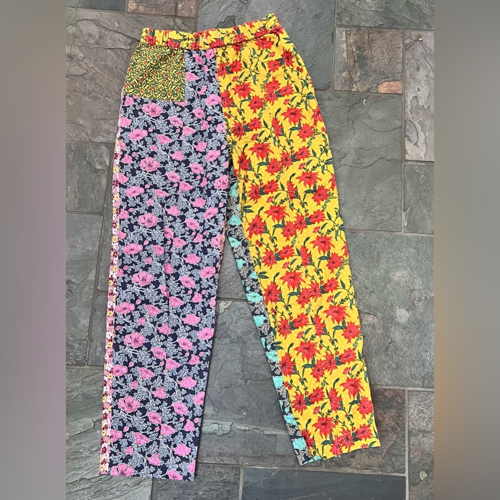 Kasmaria floral pants. Size XS